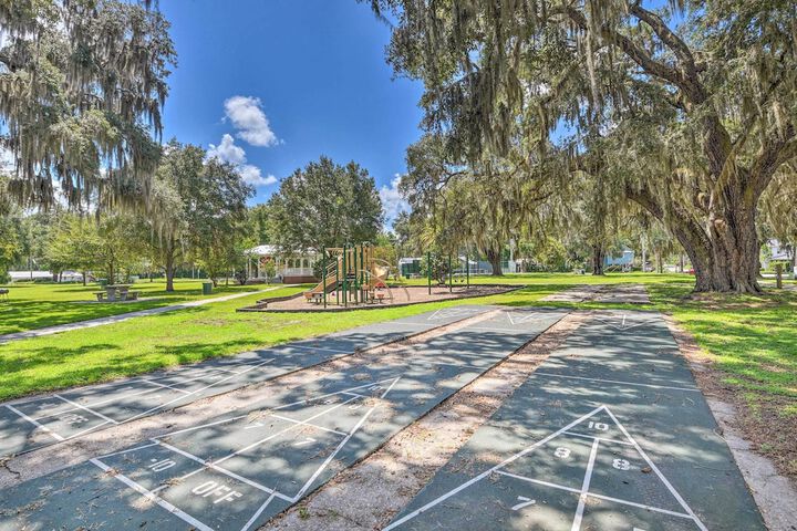 Historic Crescent City Studio - Lakefront w / Dock!