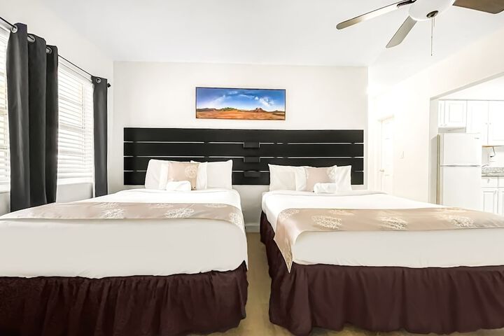 Room 12 of 37