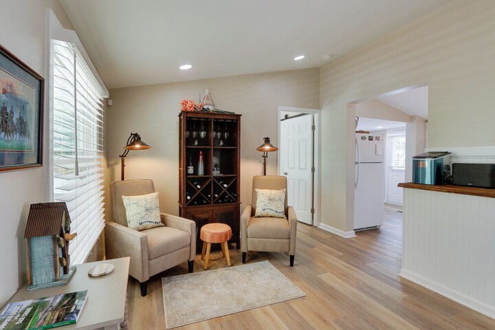 Harpers Ferry Home w / Private Pool & Hot Tub!