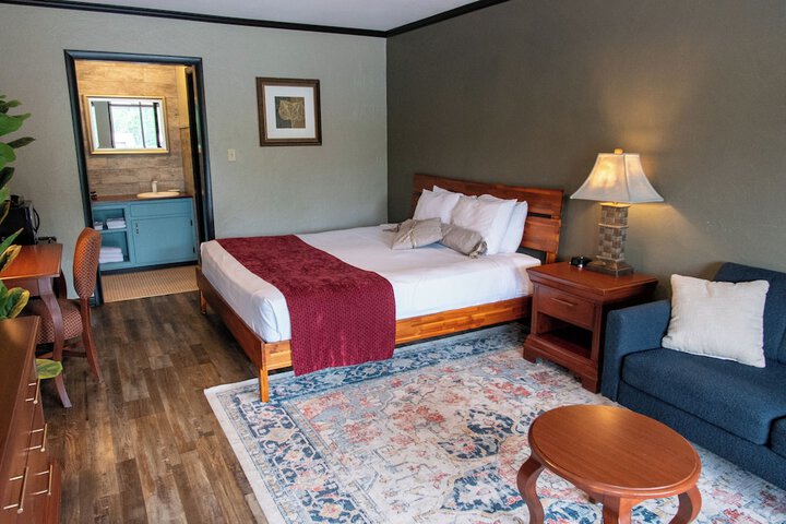 Townsend River Breeze Inn
