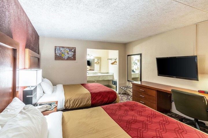 Room 22 of 33
