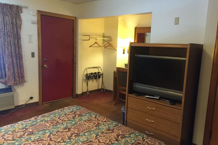 Room 9 of 26