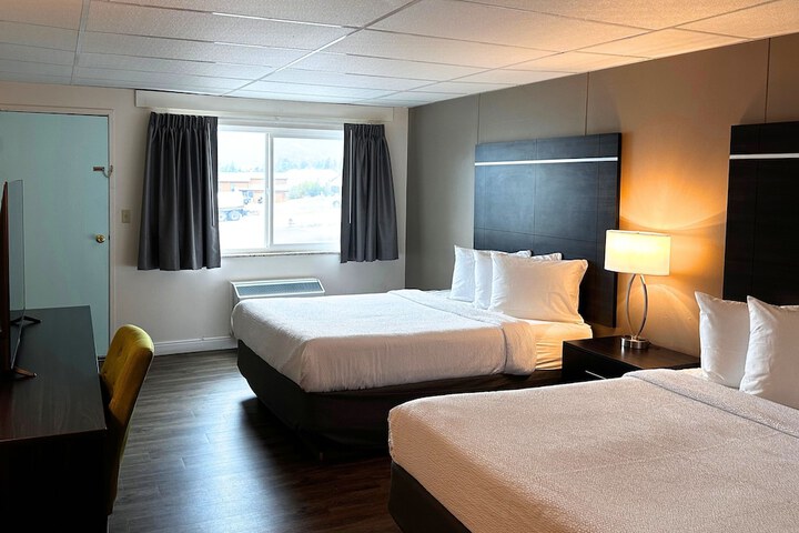 Room 9 of 38