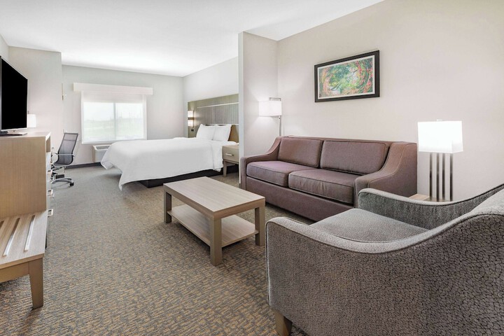 La Quinta Inn & Suites by Wyndham Jackson / Cape Girardeau