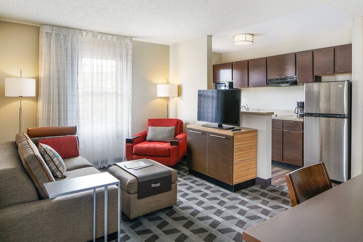Room 12 of 26