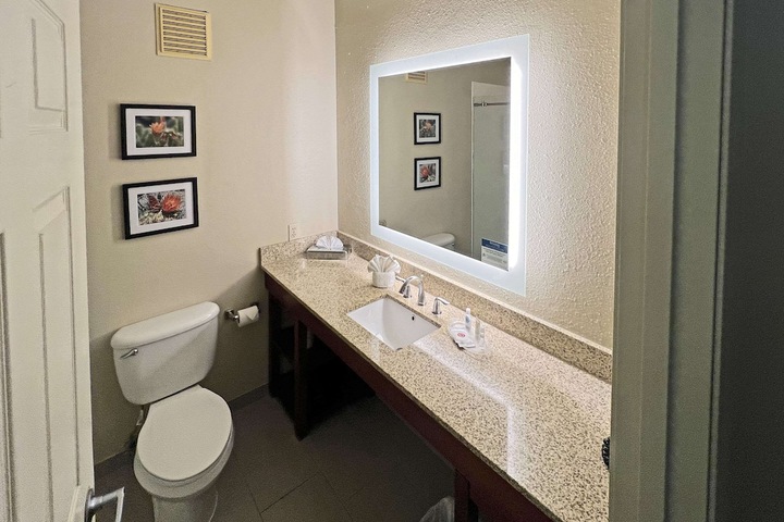 Room 12 of 36