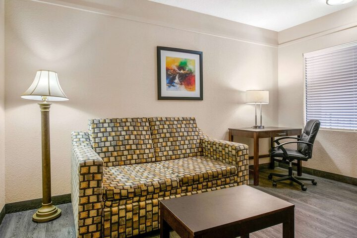 Room 19 of 31