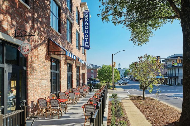 Graduate by Hilton Oxford