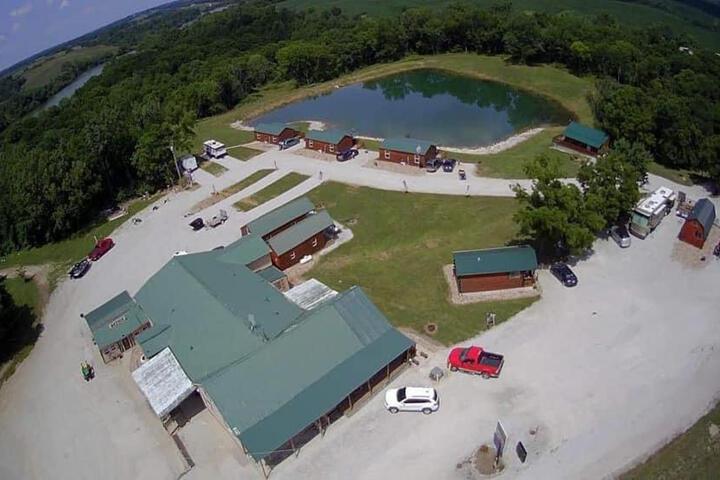 Country Cabins Hotel
