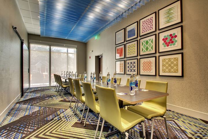 Holiday Inn Express & Suites Summerville by IHG