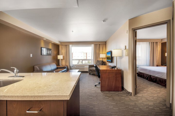 Room 12 of 26
