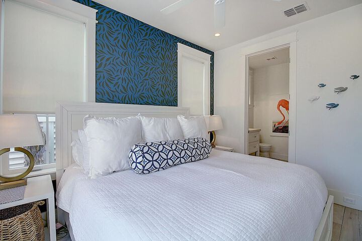 Room 32 of 45