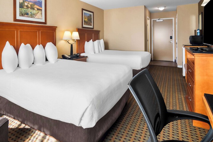 Best Western Plus Osoyoos Hotel & Suites