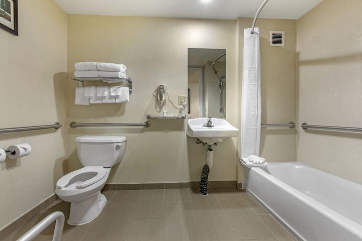Room 15 of 30