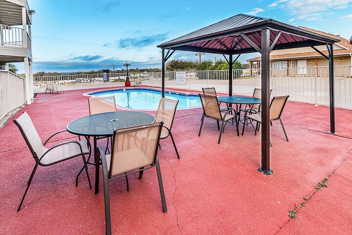 Motel 6 Waxahachie TX