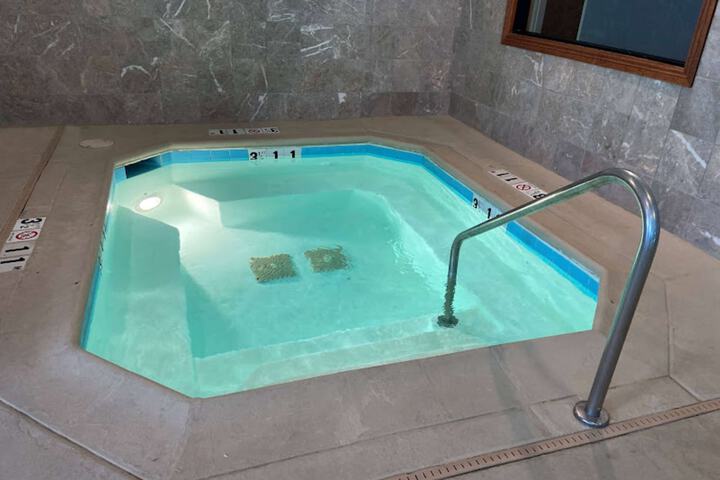 Pool 10 of 64
