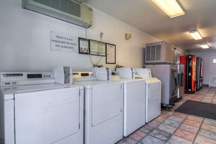 Motel 6 San Dimas CA - Los Angeles