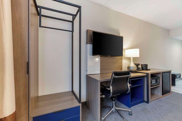 Room 20 of 36