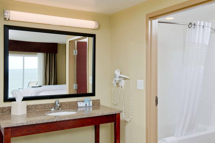 Room 15 of 39