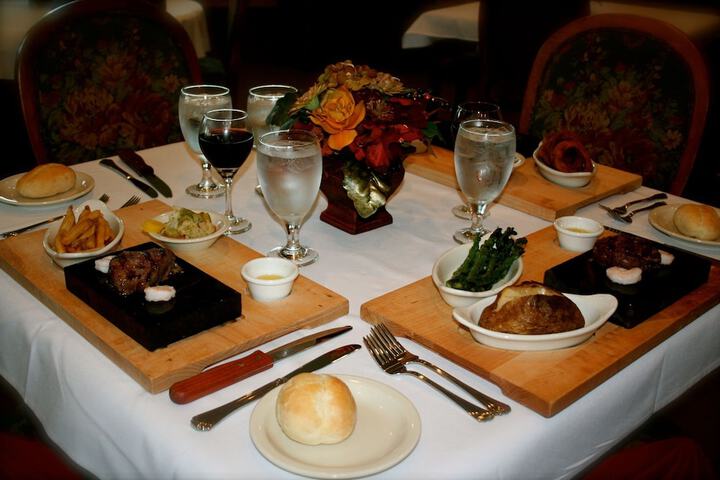 Dining 10 of 16