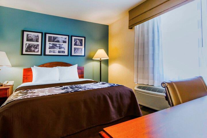 Room 26 of 34