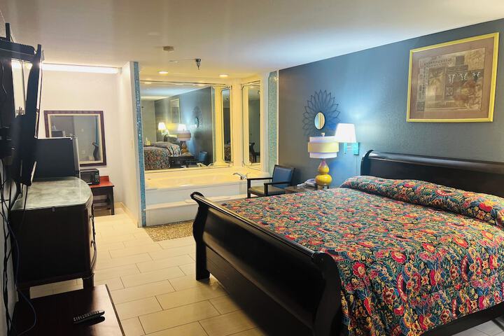 Room 25 of 26