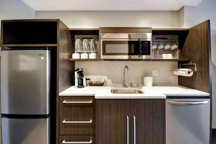 Home2 Suites by Hilton Los Angeles Montebello