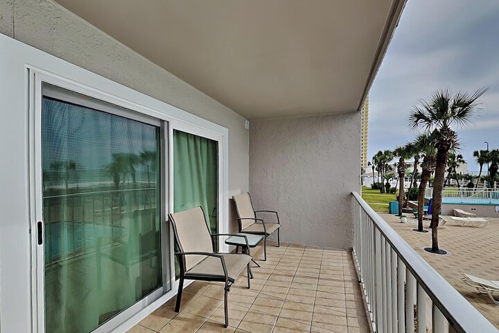 Terrace/Patio 38 of 39