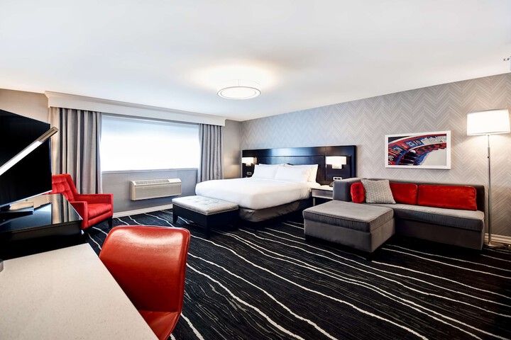 Room 48 of 102