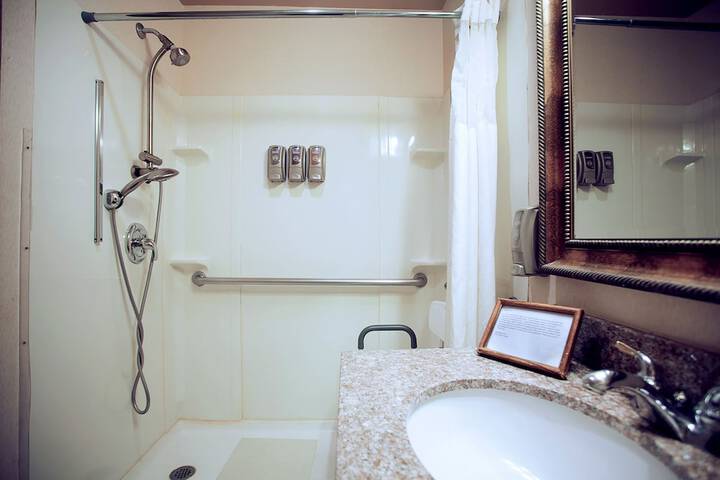 Room 26 of 59