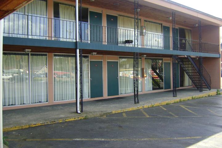Ashland Inn