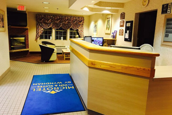 Microtel Inn & Suites by Wyndham Baldwinsville / Syracuse
