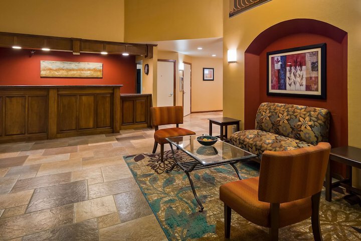 Hotel Interior 8 of 25