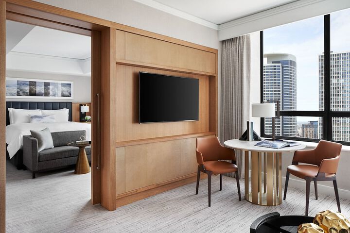 Room 44 of 104