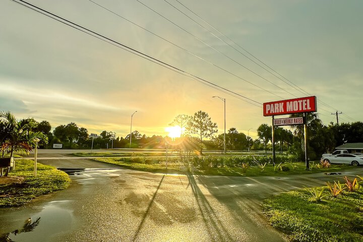 Park Motel