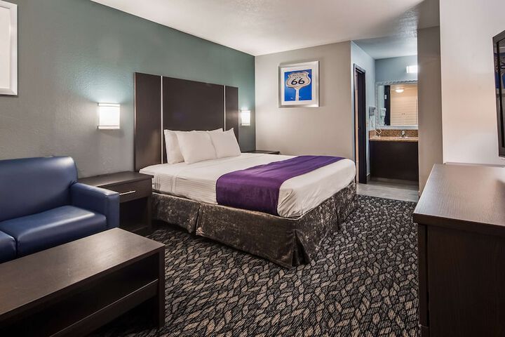 Room 14 of 25
