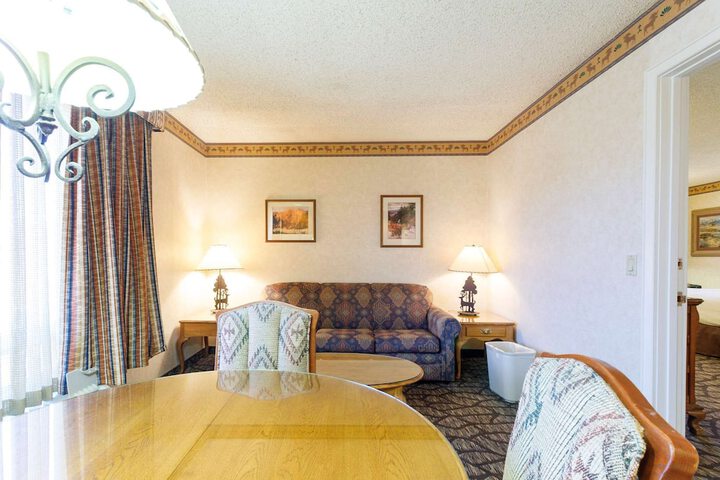 Room 42 of 67