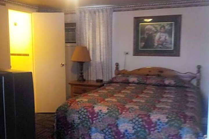 Tour Inn Motel