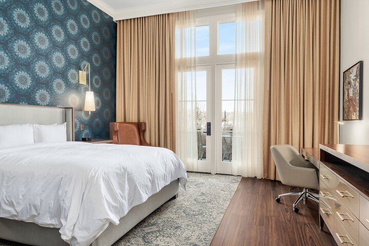 Hotel 5 of 60