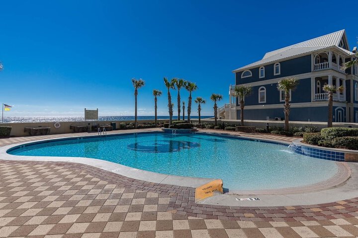 Pool 8 of 44