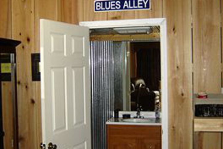 Bluestown Inn