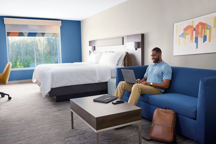 Holiday Inn Express & Suites Sheridan South by Ihg