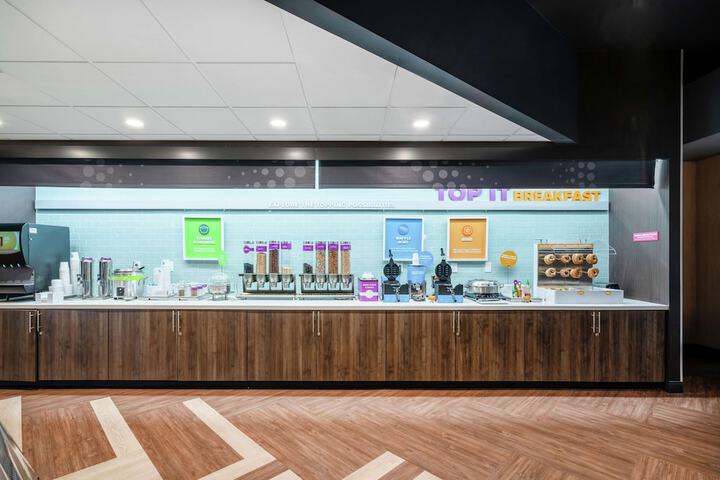 Tru by Hilton Greenville