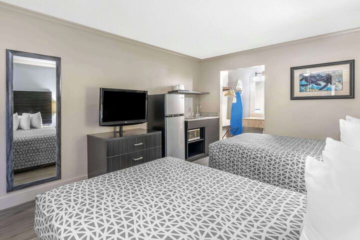 Room 28 of 31