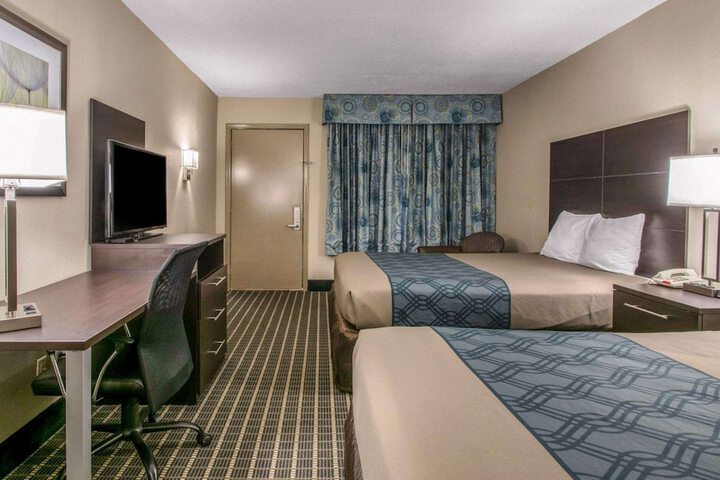 Room 22 of 28
