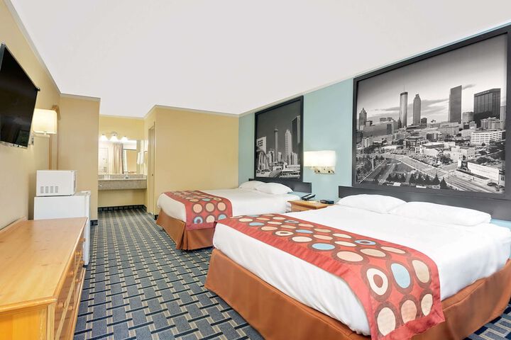Room 10 of 15