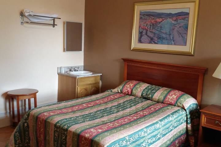 Room 43 of 82