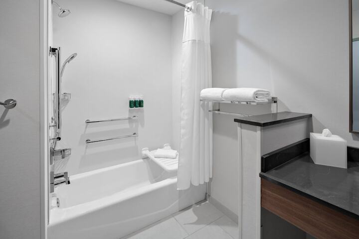 Room 15 of 29