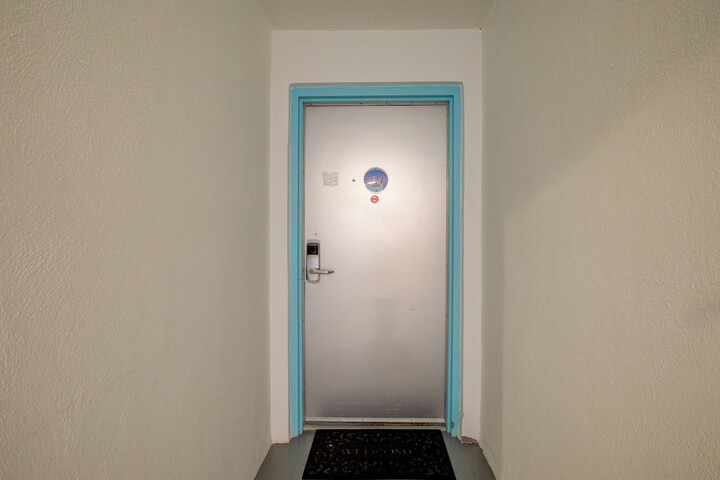 Room 185 of 334