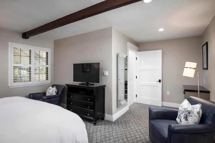 Room 15 of 29
